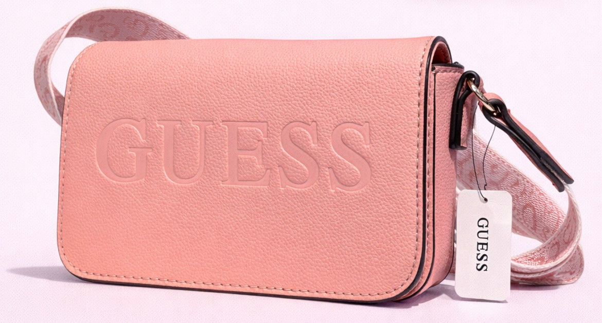 Bolsa Rosa Guess✨