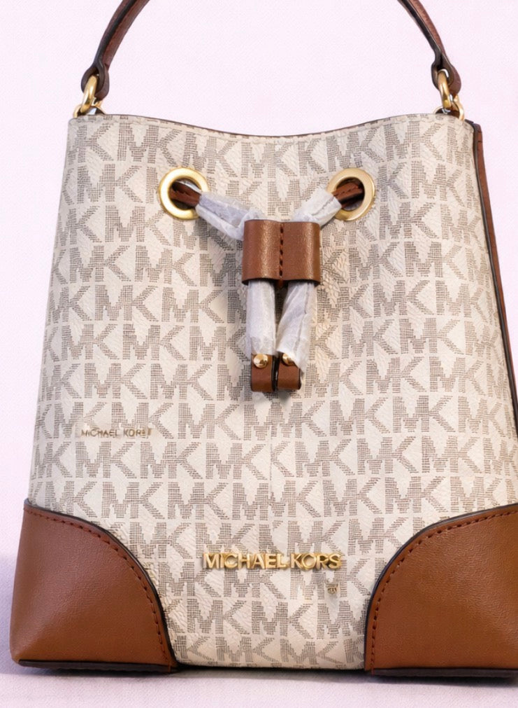 Bolsa Vainilla MichaelKors✨