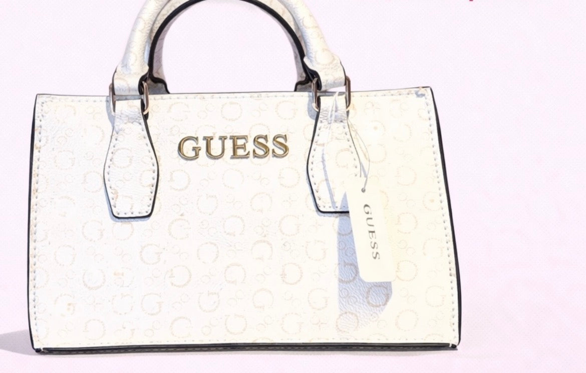 Bolsa Chica Blanca Guess✨